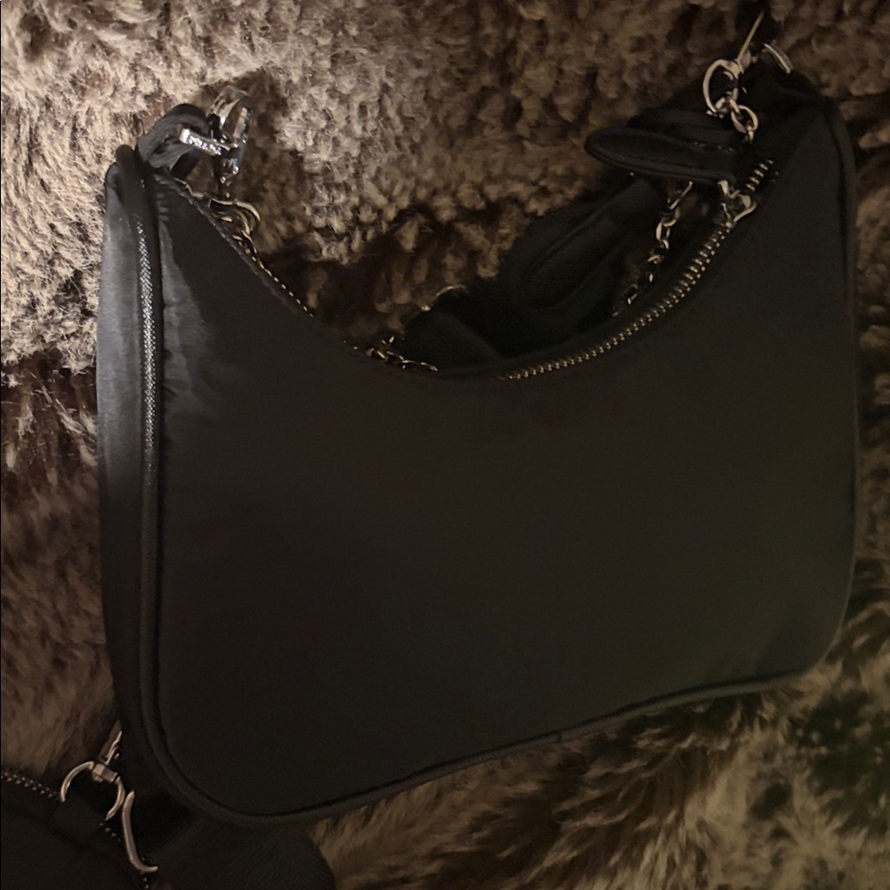 Prada logo Black Nylon Shoulder Bag with Accessories - Picture 7 of 12